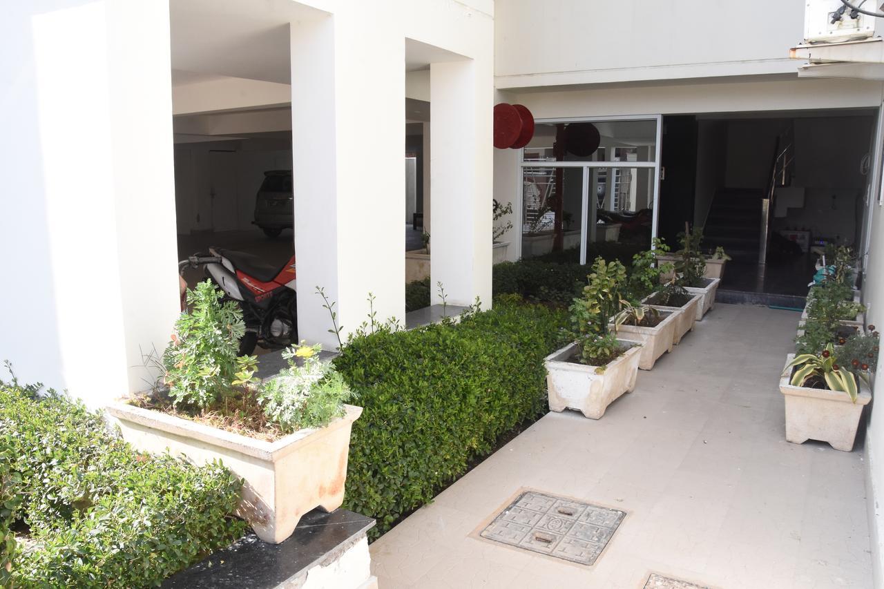 Braj Vilas Hotel วรินดาวัน ภายนอก รูปภาพ